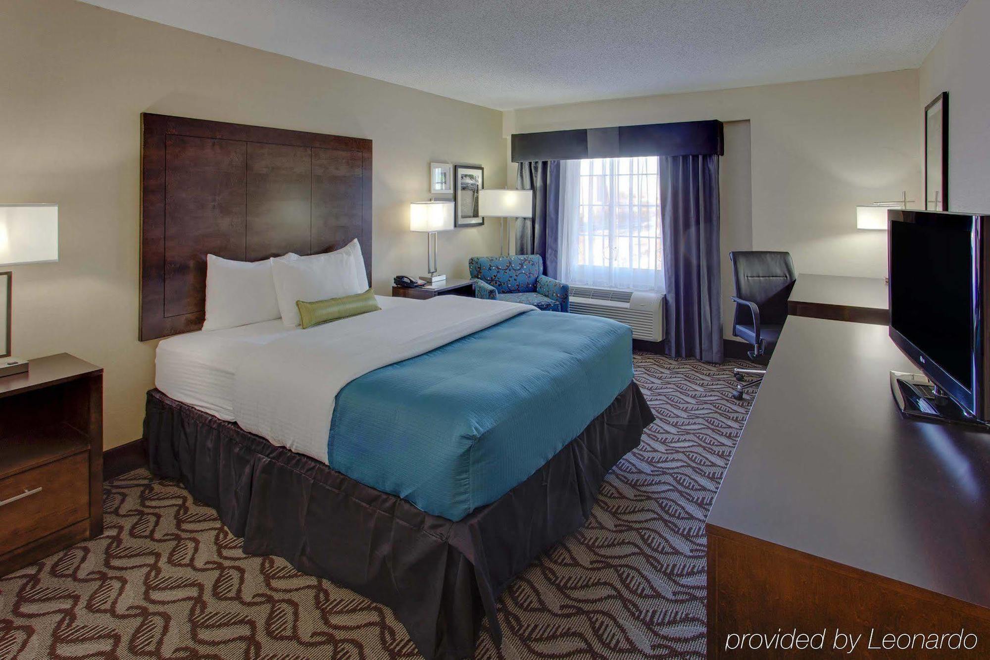 La Quinta By Wyndham Springfield Hotel Buitenkant foto